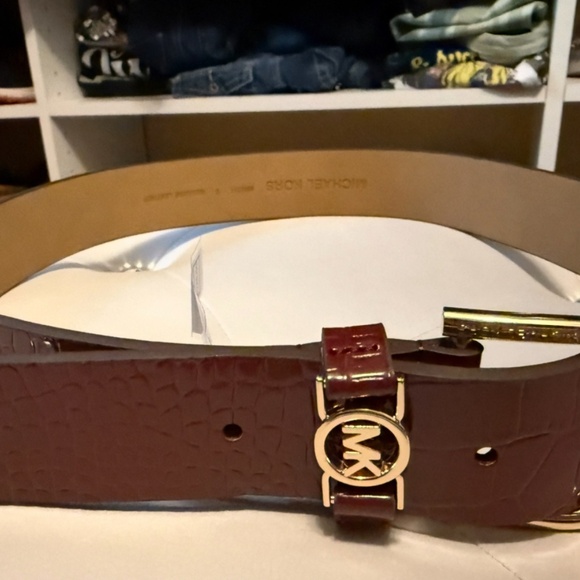 NWT Michael Kors Crocodile-Embossed Belt
